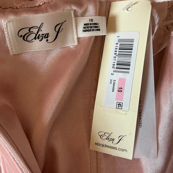 Eliza J Off the Shoulder Evening Gown Size 10 Pink Chiffon Feather Trim A-Line - Picture 8 of 12
